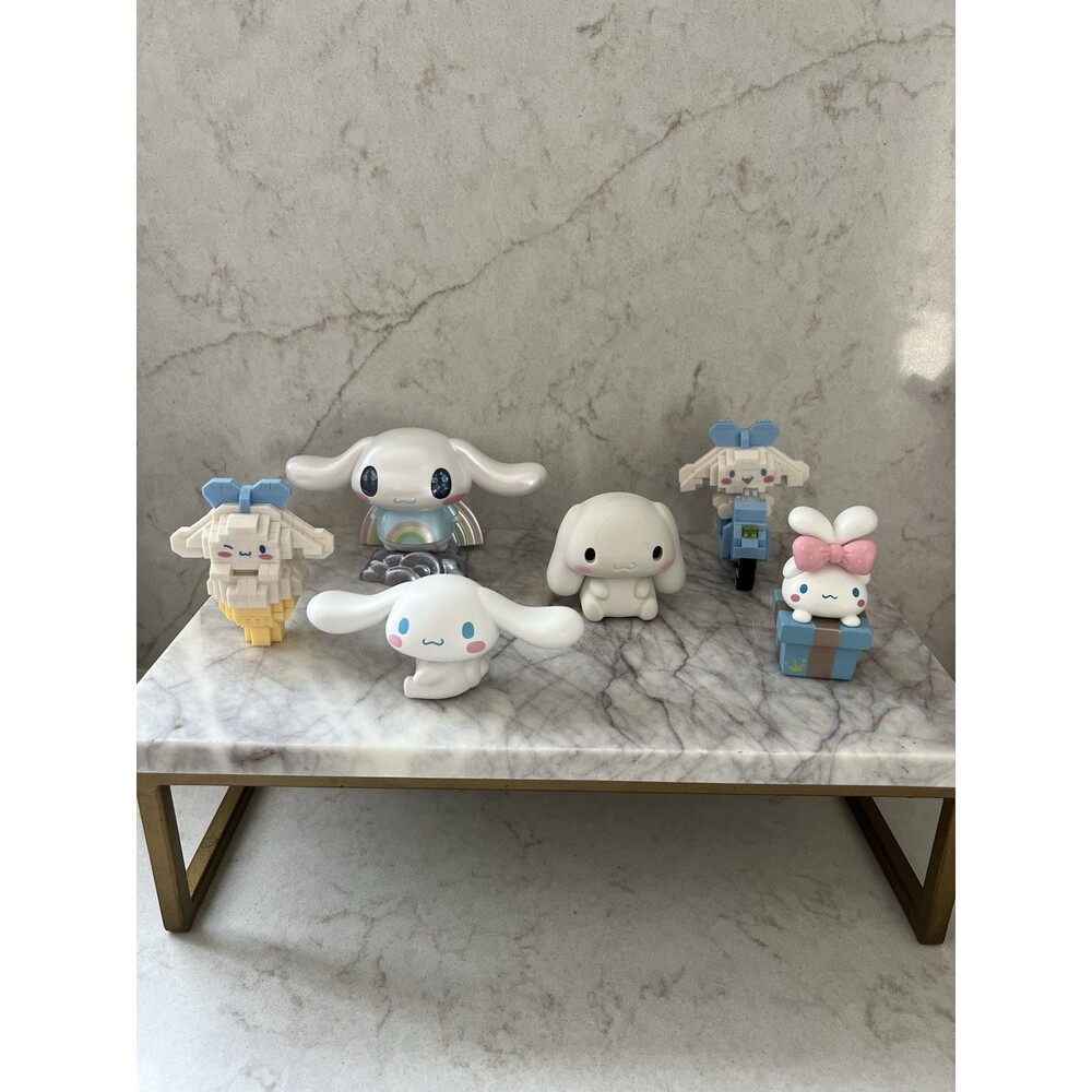 Sanrio CINNAMOROLL Open Blind Box Figure